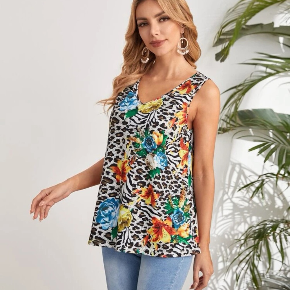 New Bohemian Leopard Floral Print V Neck Regular Fit Tank Top Blouse Size M - Picture 4 of 6